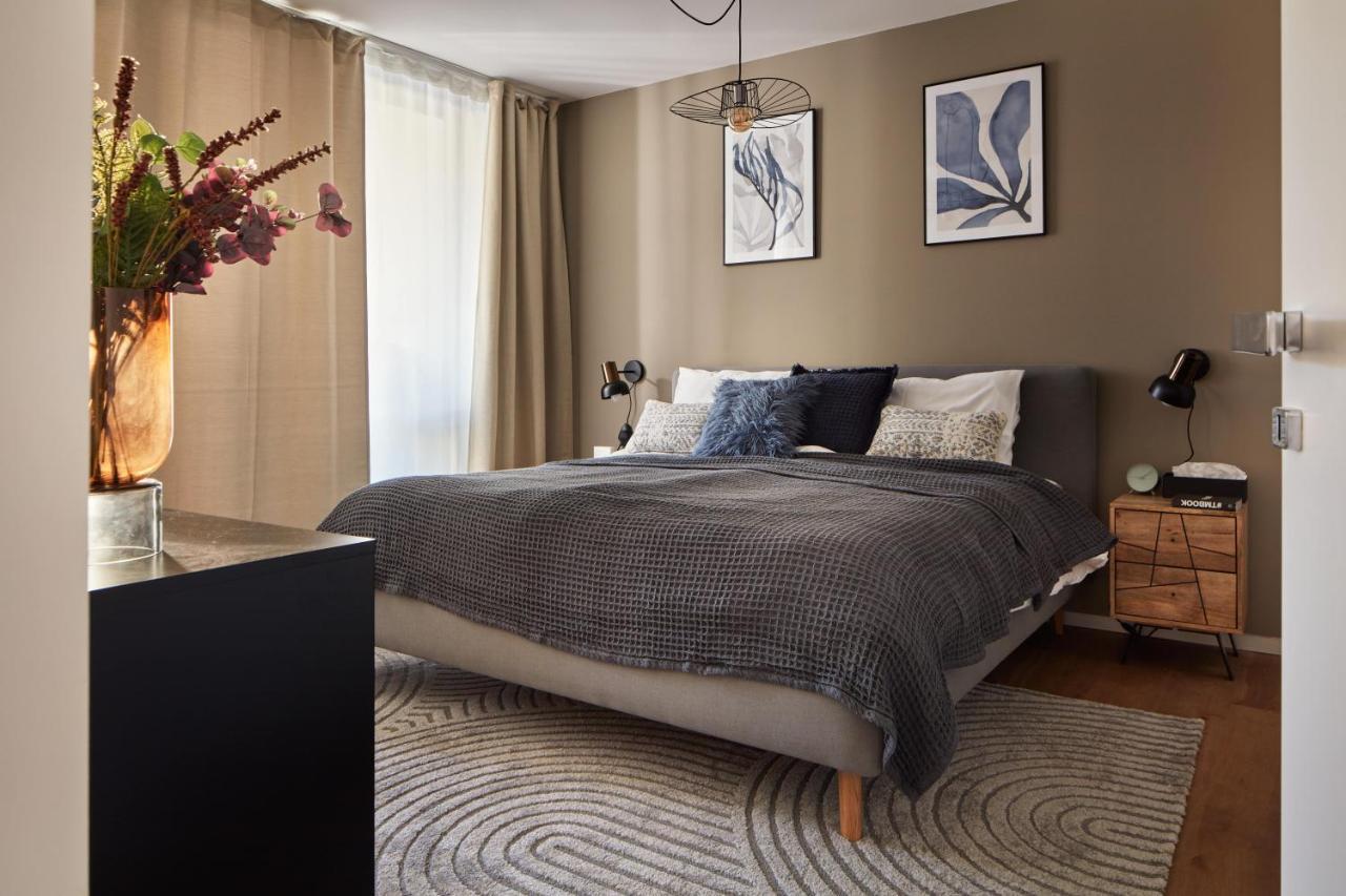 Prague Days - Stylish Apartments With Terrace - Parking - Quiet Area エクステリア 写真