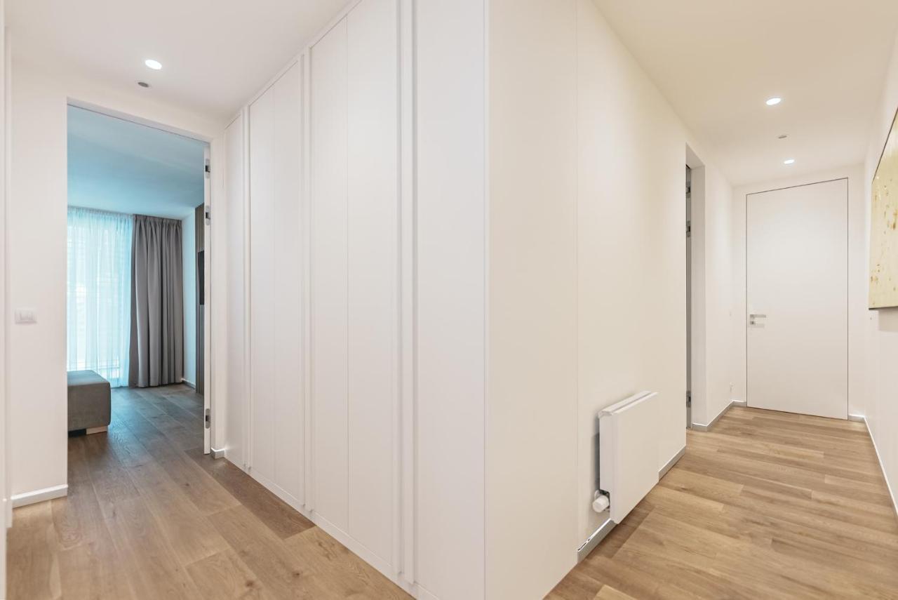 Prague Days - Stylish Apartments With Terrace - Parking - Quiet Area エクステリア 写真